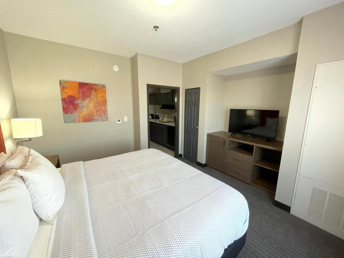 La Quinta Inn & Suites By Wyndham Augusta Fort Eisenhower Esterno foto