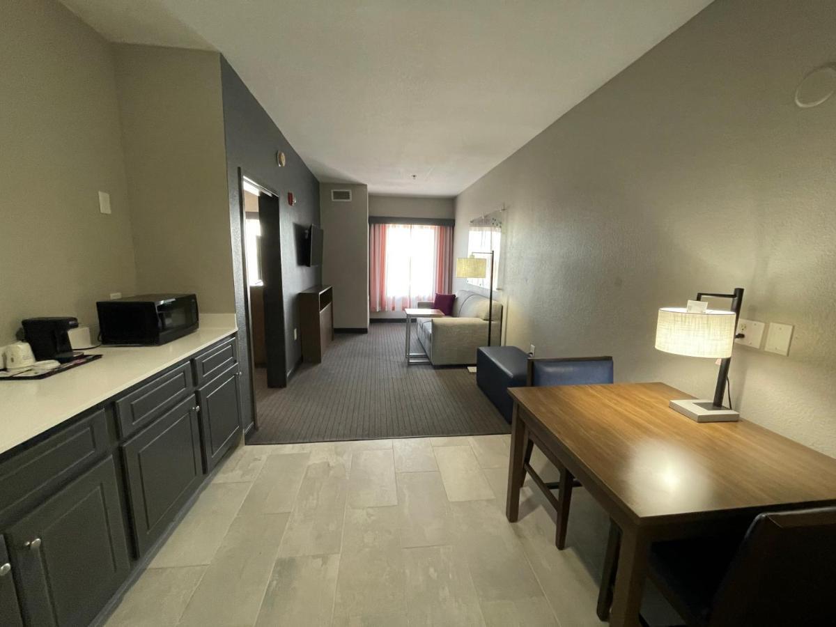 La Quinta Inn & Suites By Wyndham Augusta Fort Eisenhower Esterno foto