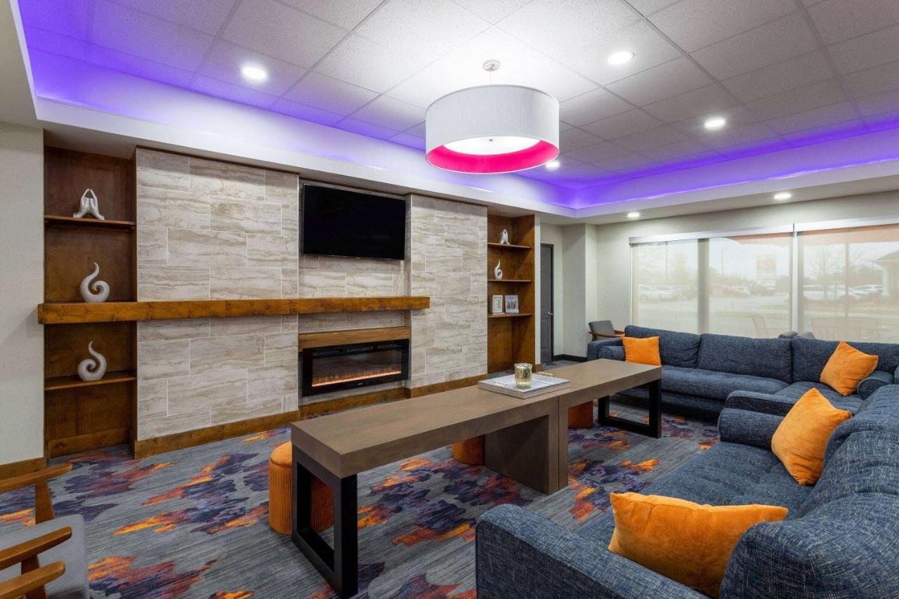 La Quinta Inn & Suites By Wyndham Augusta Fort Eisenhower Esterno foto