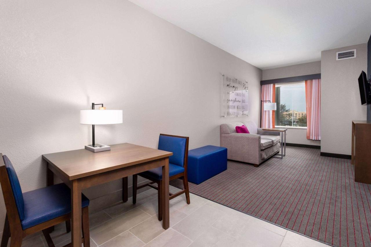 La Quinta Inn & Suites By Wyndham Augusta Fort Eisenhower Esterno foto