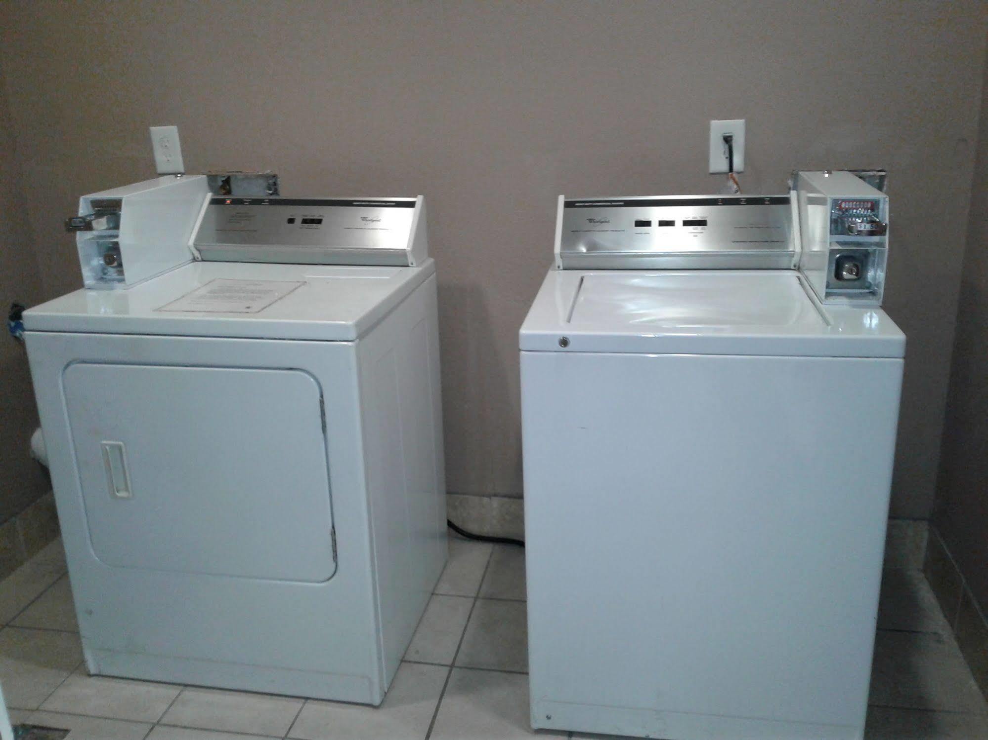 La Quinta Inn & Suites By Wyndham Augusta Fort Eisenhower Esterno foto